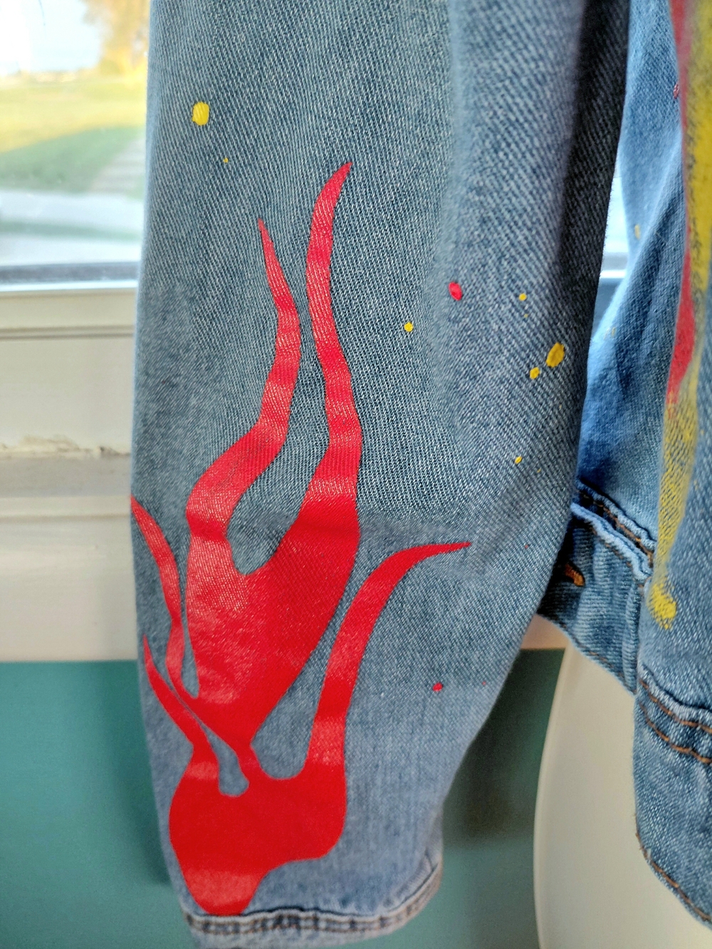Boutique Hand Painted Denim Jacket with Graffiti Art Detail. EUC. Size M. - Picture 9 of 13